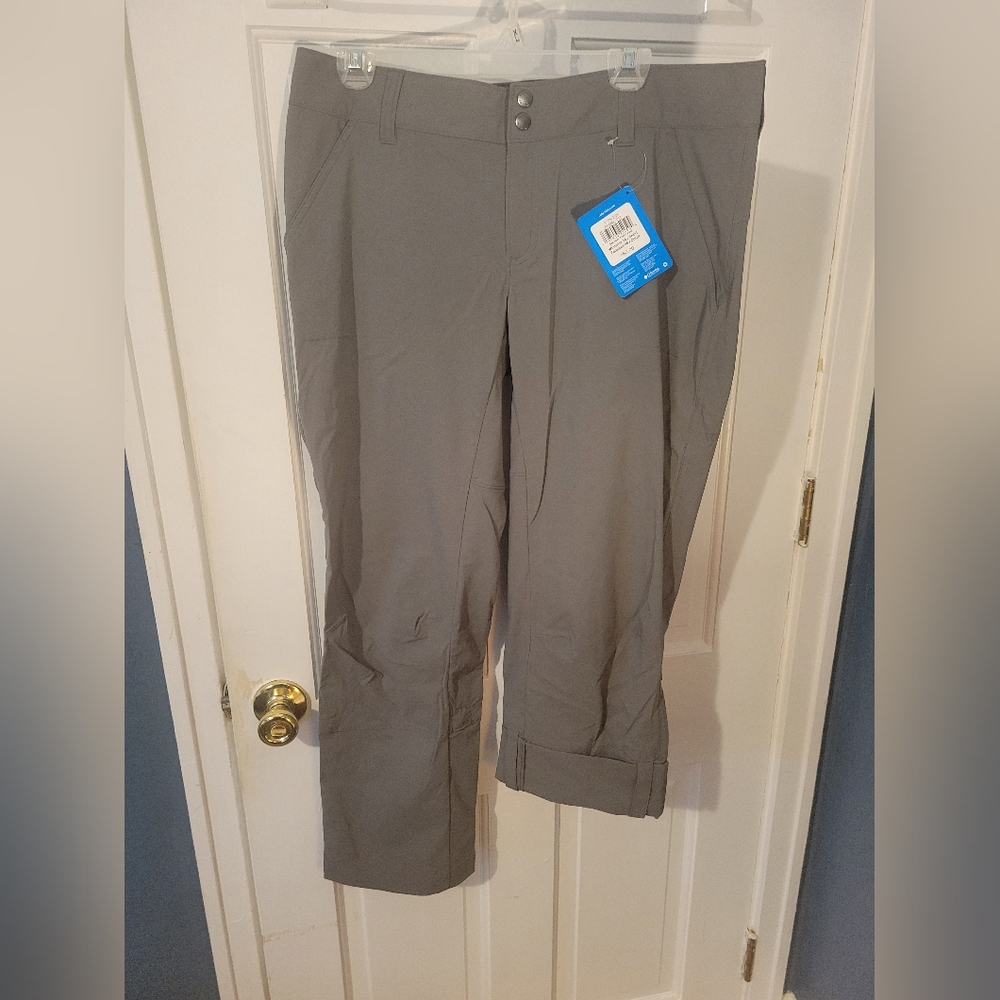 COLUMBIA Saturday Trail Pants NWT size 14 Short